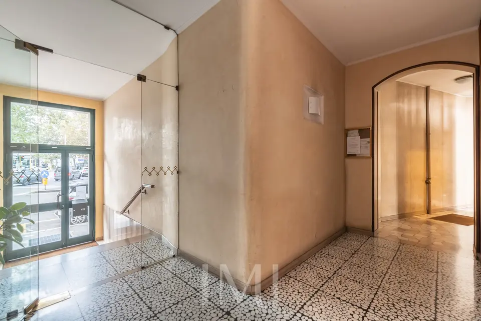 Ingresso: Piazza S. Belfanti 6