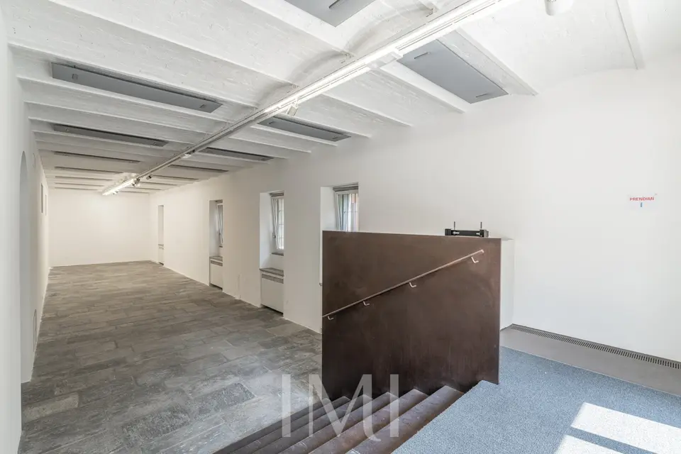 Appartamento in vendita a Milano: Via Vigevano 9