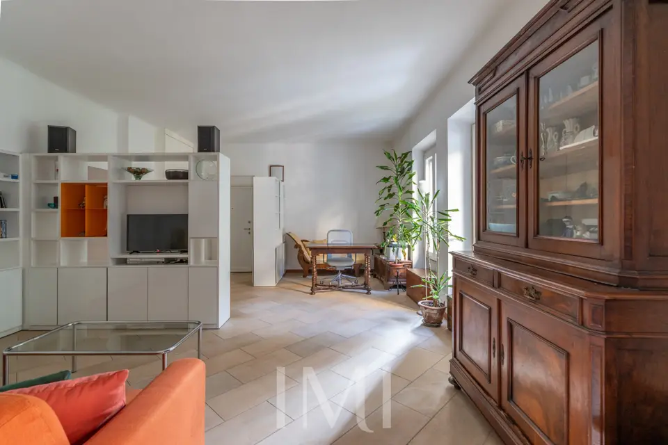 Appartamento in vendita a Milano: C.so San Gottardo 37