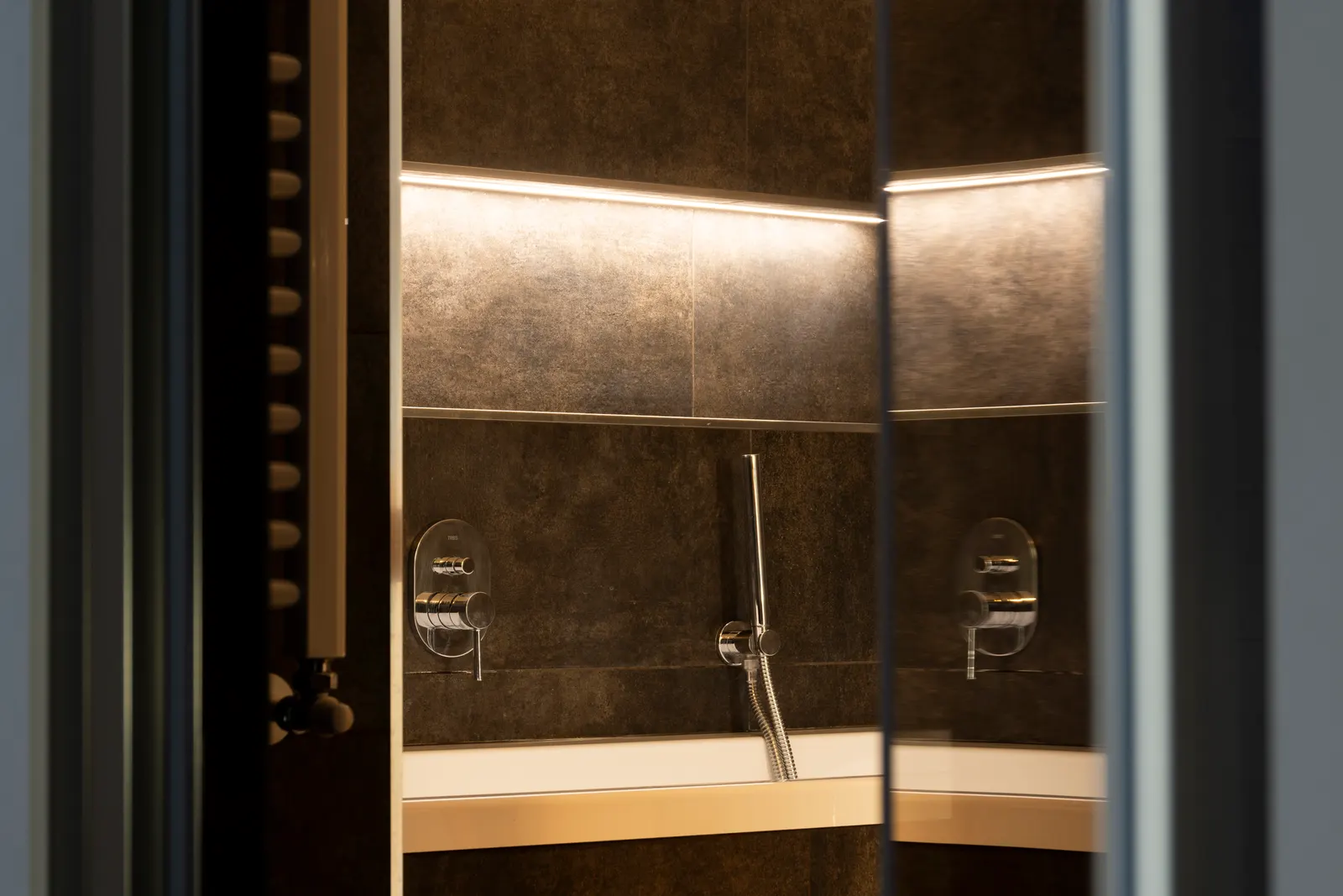 Bagno: Piazzale Geremia Bonomelli 8