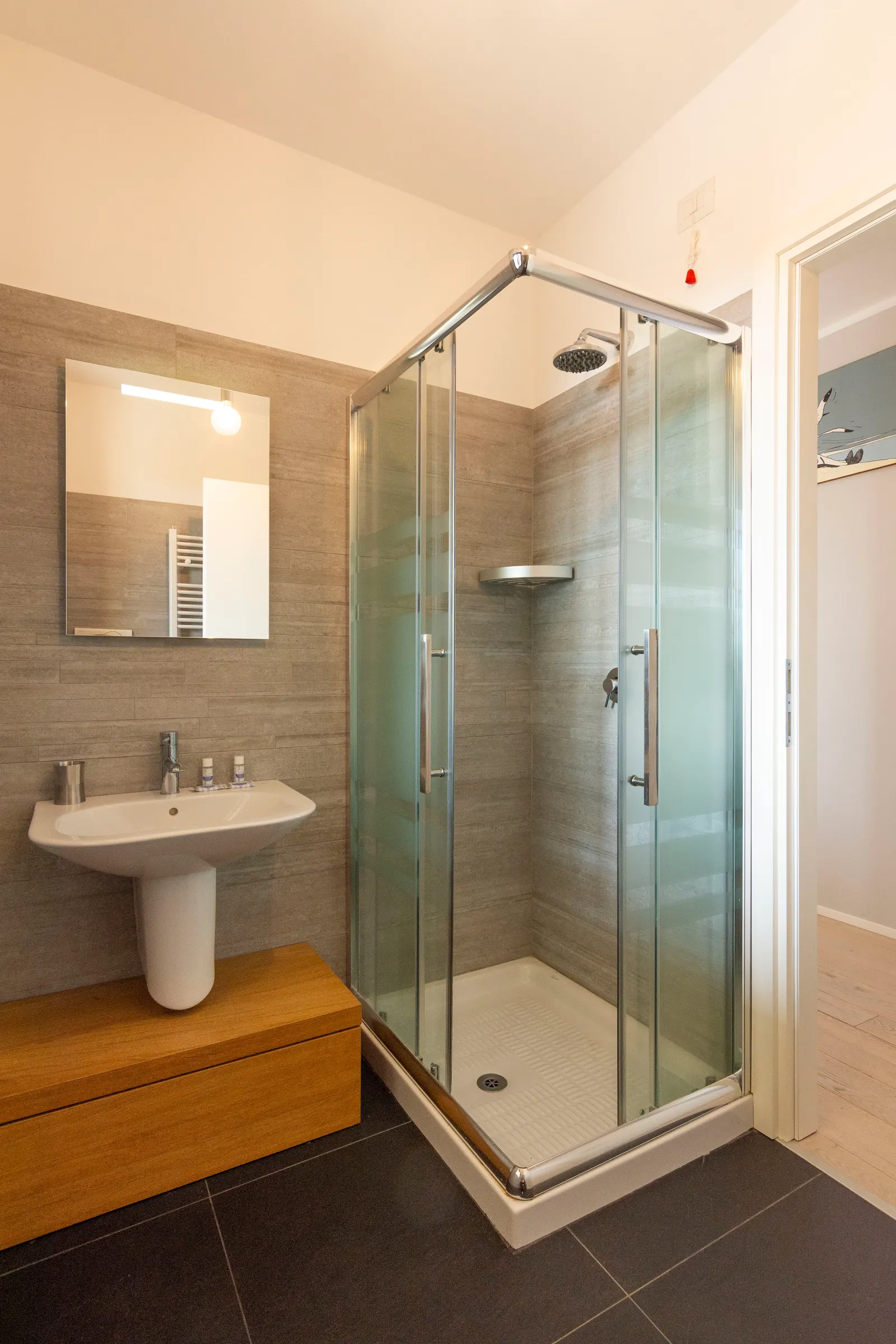 Bagno: Piazzale Geremia Bonomelli 8