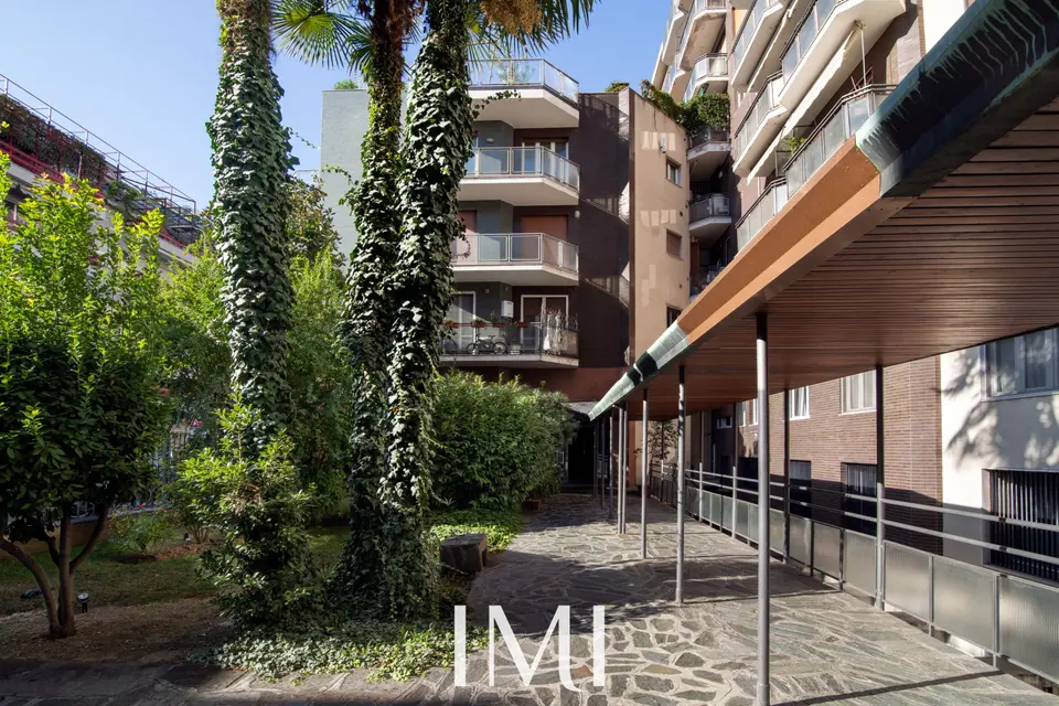 Parti comuni: Via Savona 26