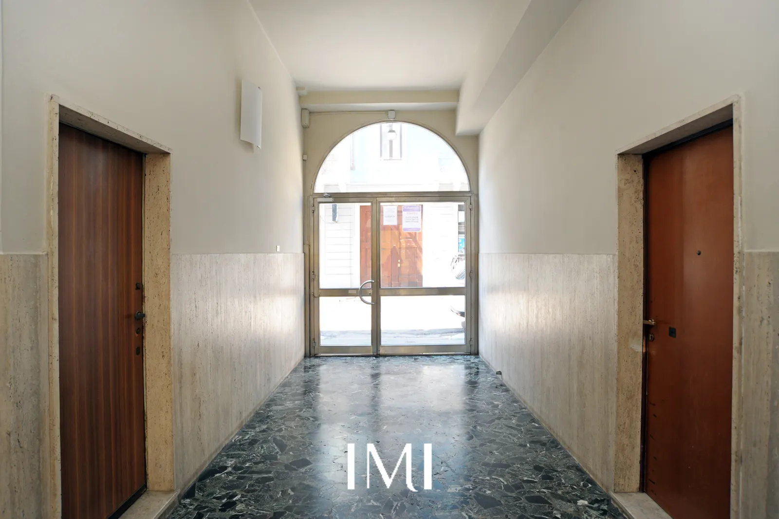Parti comuni: Via Rosmini 8 