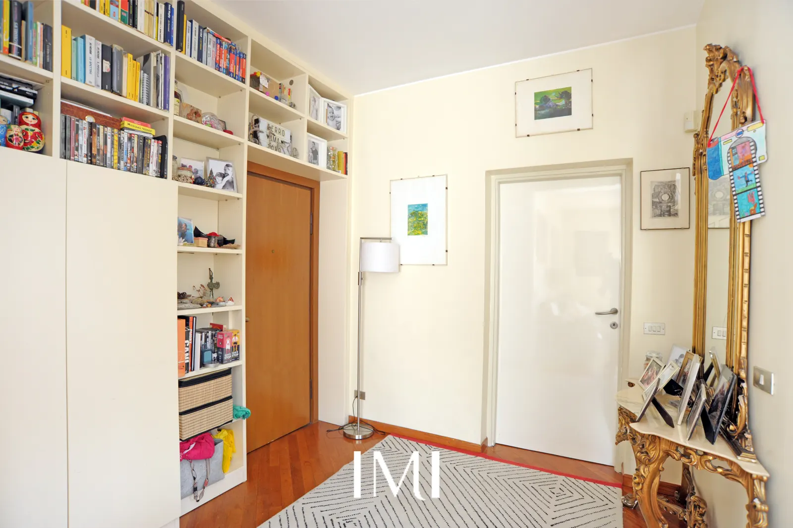Ingresso: Via Gavirate, 16