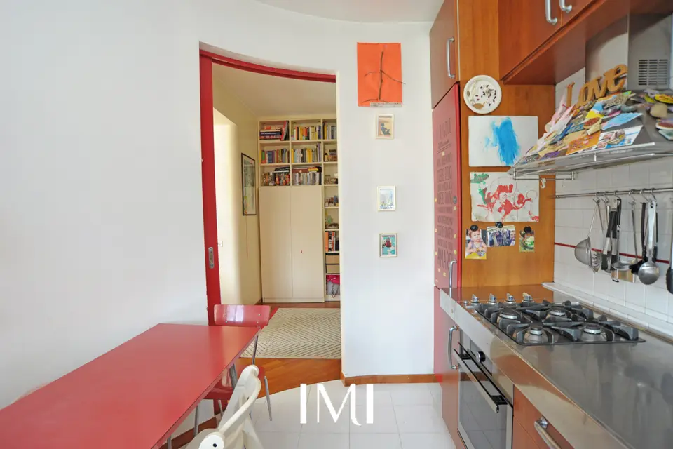 Cucina: Via Gavirate, 16