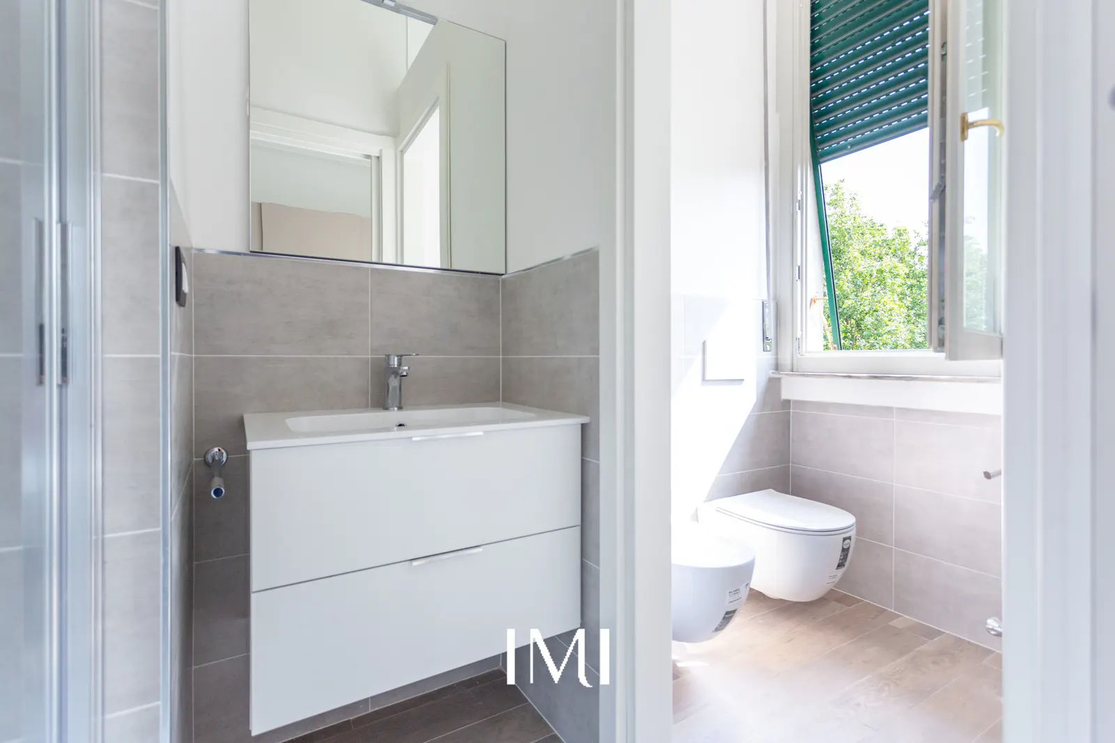 Bagno: Corso Sempione, 42