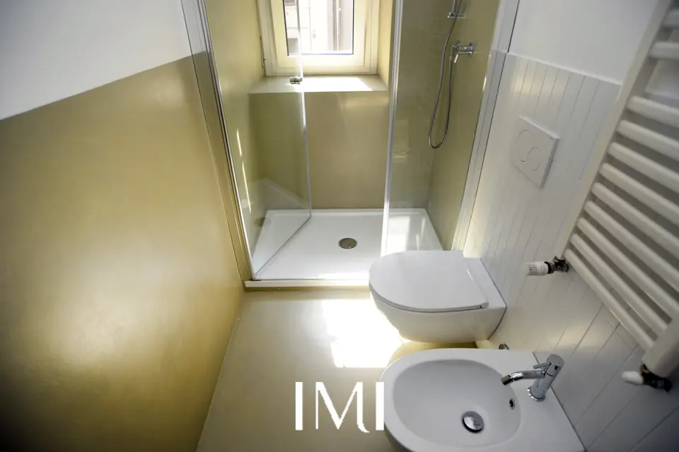 Bagno: Via Mussi, 4 