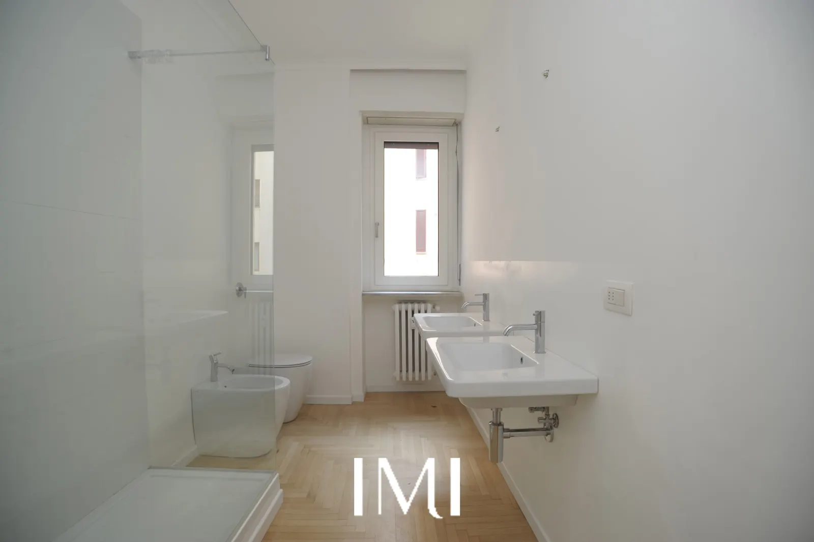 Bagno: Via Mussi, 4 