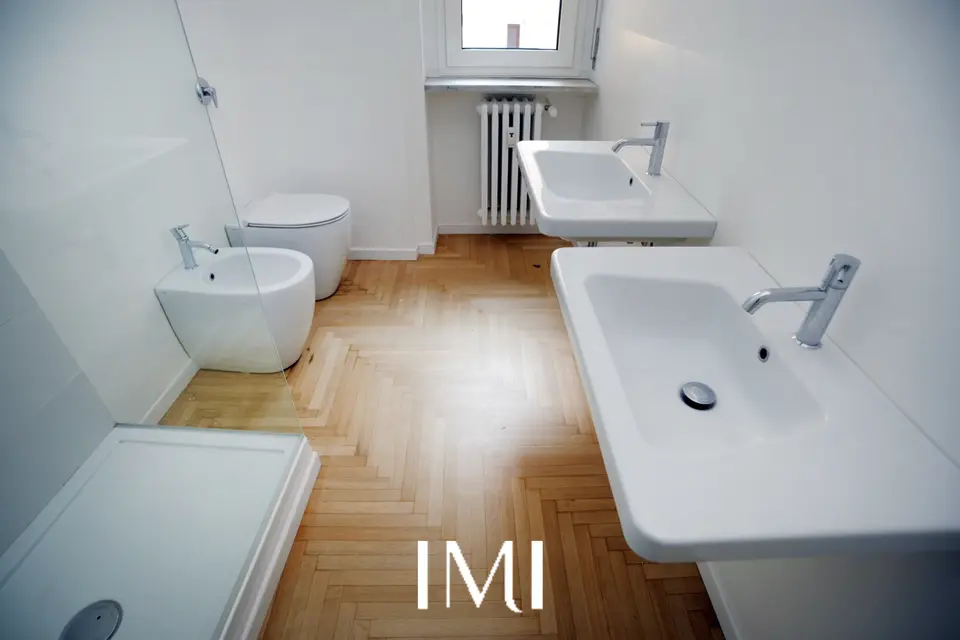 Bagno: Via Mussi, 4 
