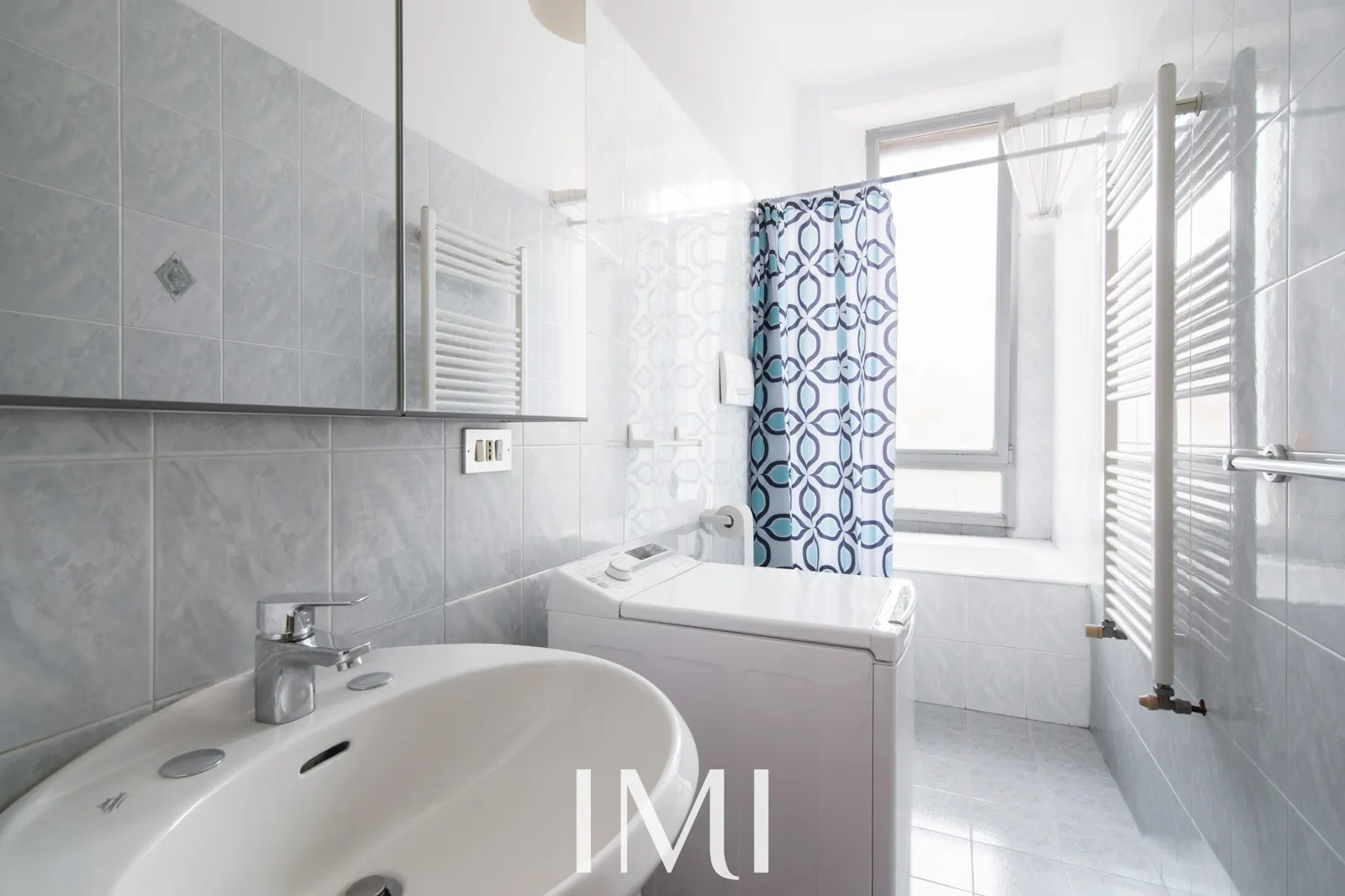 Bagno: Via Salaino 12