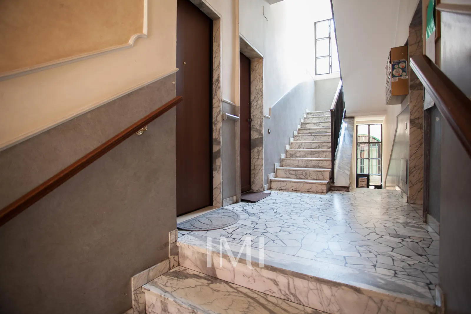 Ingresso: Via dei Fontanili 6