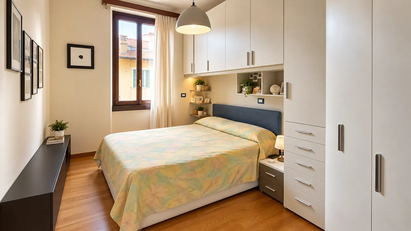 Camera: Via Vittoria Colonna 50