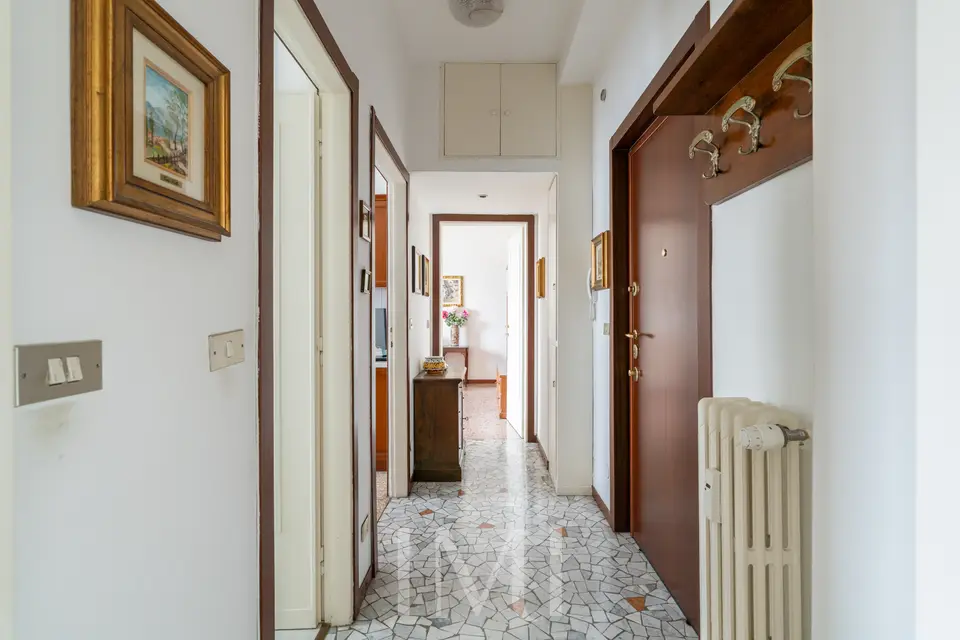 Corridoio: Via Lodovico il Moro, 61