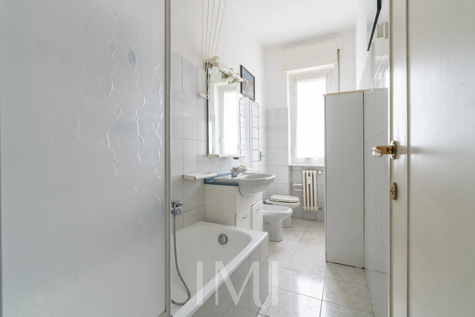 Bagno: Via Lodovico il Moro, 61