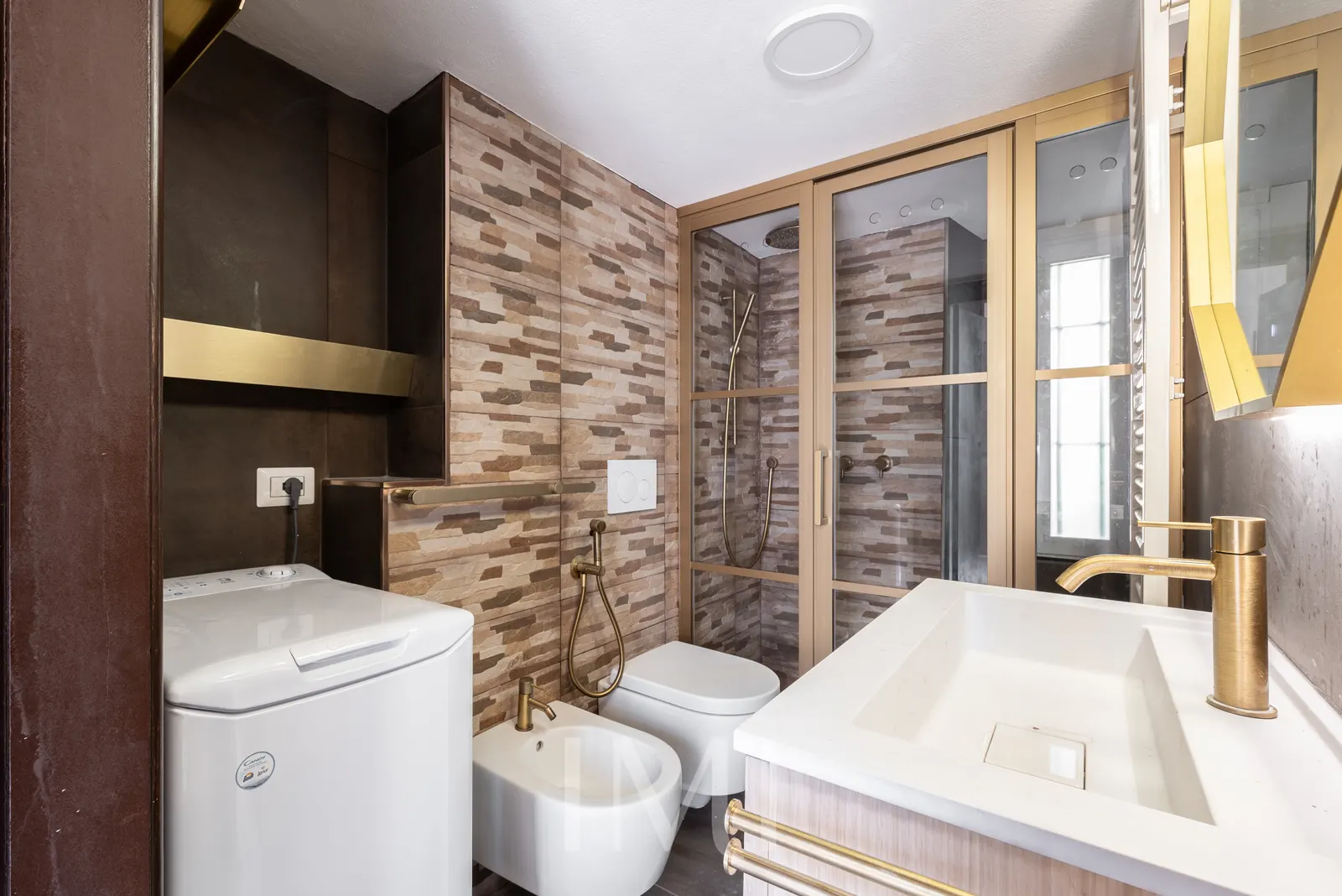 Bagno: Via Ippodromo, 2