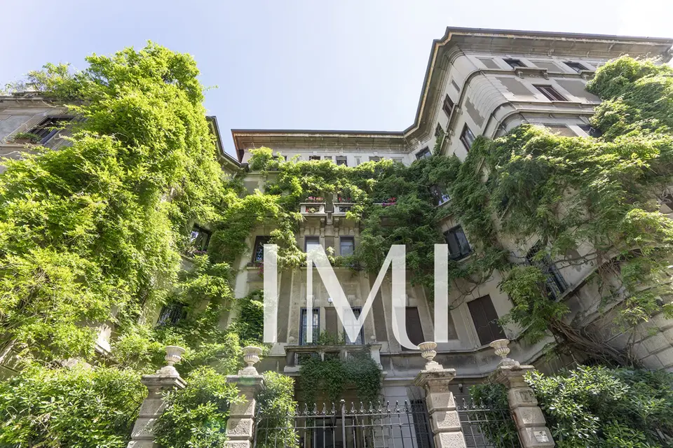 Appartamento in vendita a Milano: Ampio Quadrilocale in prestigioso palazzo d’epoca NOLO